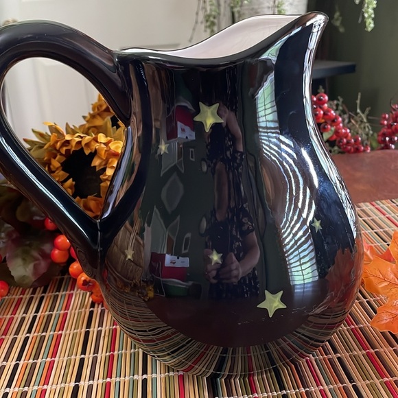 Fun Halloween Decor Pitcher With 3 Jack ‘o Lanterns and 2 Ghosts - Picture 9 of 12
